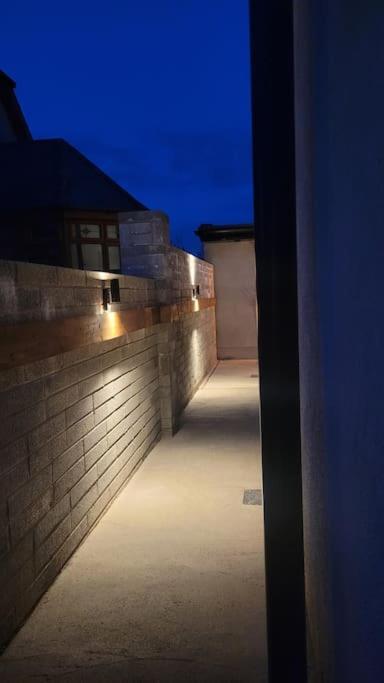Modern Studio Apartment In Cashel Cashel  Exterior foto